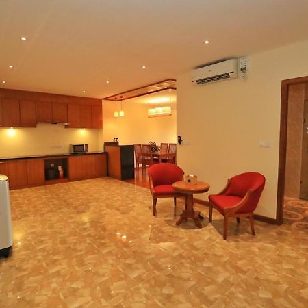 Sunset Palace View Suites Mandalay Buitenkant foto