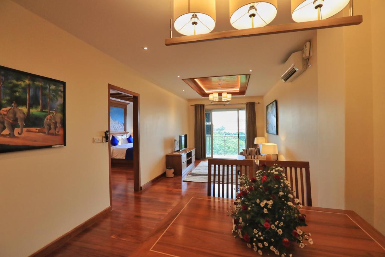 Sunset Palace View Suites Mandalay Buitenkant foto