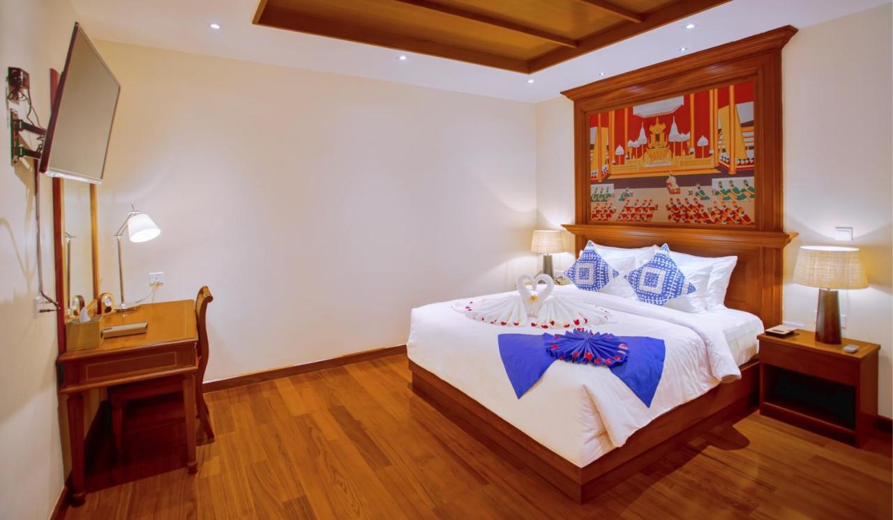Sunset Palace View Suites Mandalay Buitenkant foto