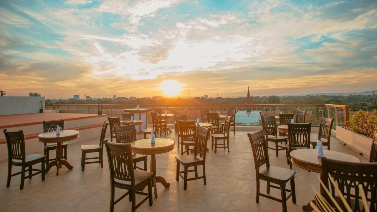 Sunset Palace View Suites Mandalay Buitenkant foto