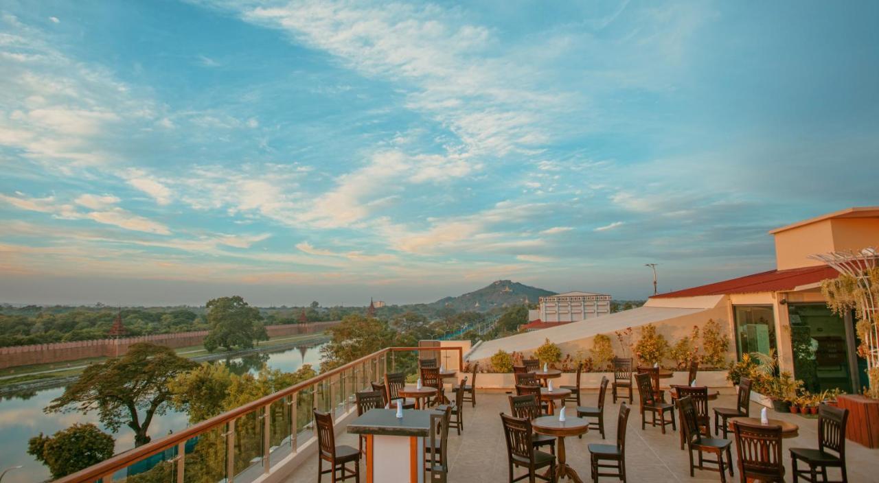 Sunset Palace View Suites Mandalay Buitenkant foto